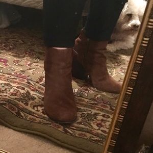 DOLCE VITA Brown Suede Booties
